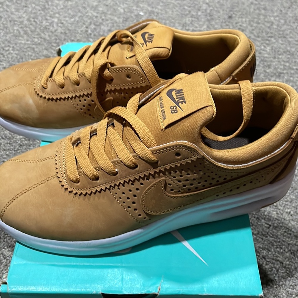 Air max - Picture 3 of 6